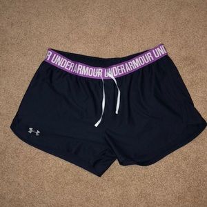 Women’s NAVY Under Armour shorts